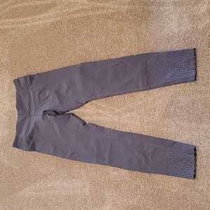 Lululemon Sz 4 Gray Leggings